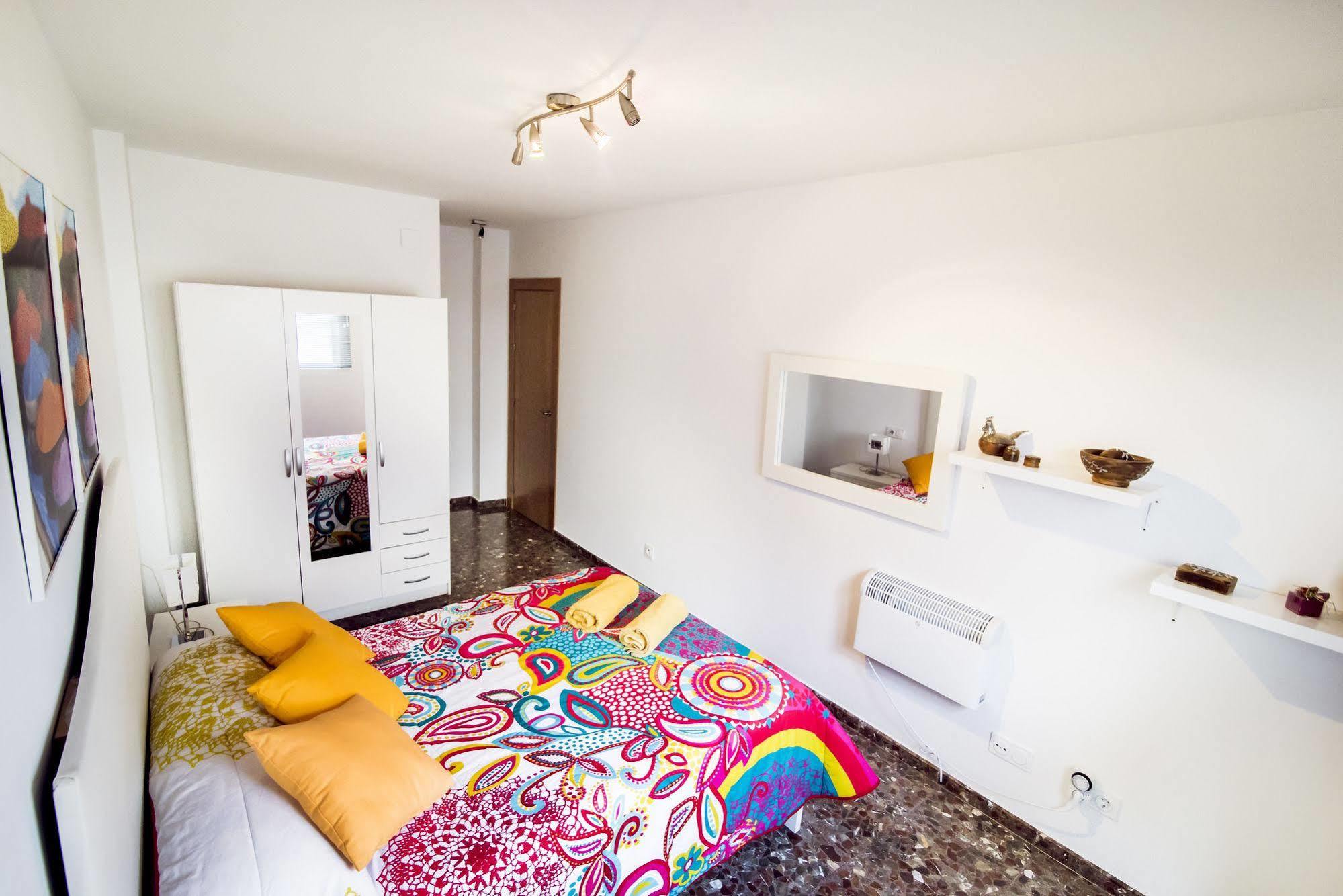 Apartamentos Turisticos Tronca Luxury Granada Exterior photo