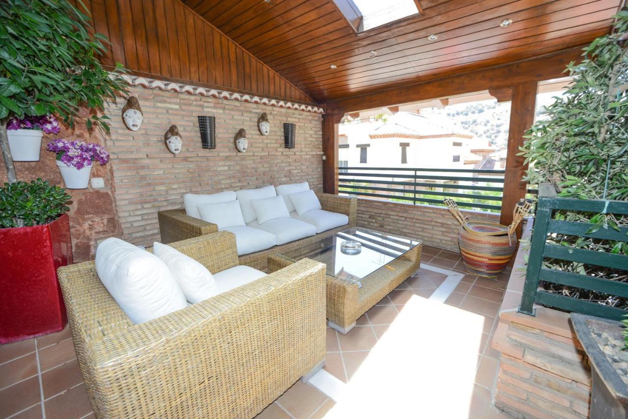 Apartamentos Turisticos Tronca Luxury Granada Exterior photo